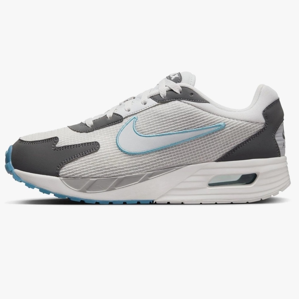 Nike Air Max Solo Athletic Shoes